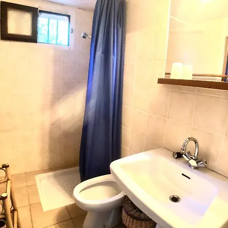 Studio Oletta Hp32 بيت للعطل